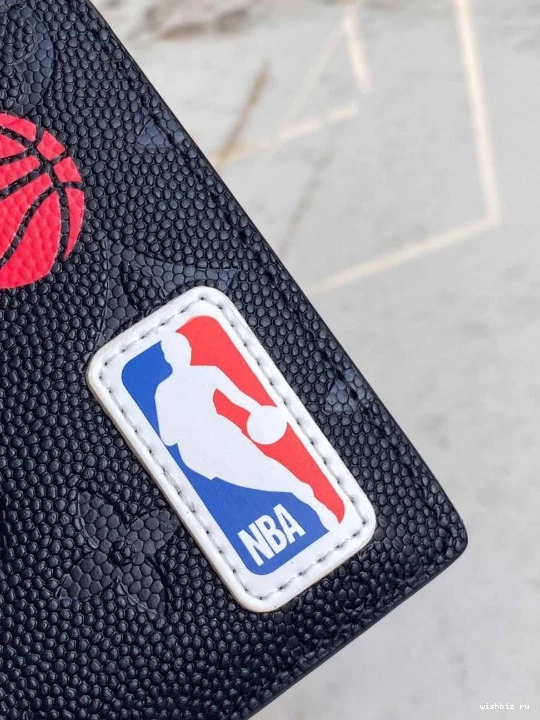 WIS WALLET MULTIPLE LOUIS VUITTON LVXNBA 0713